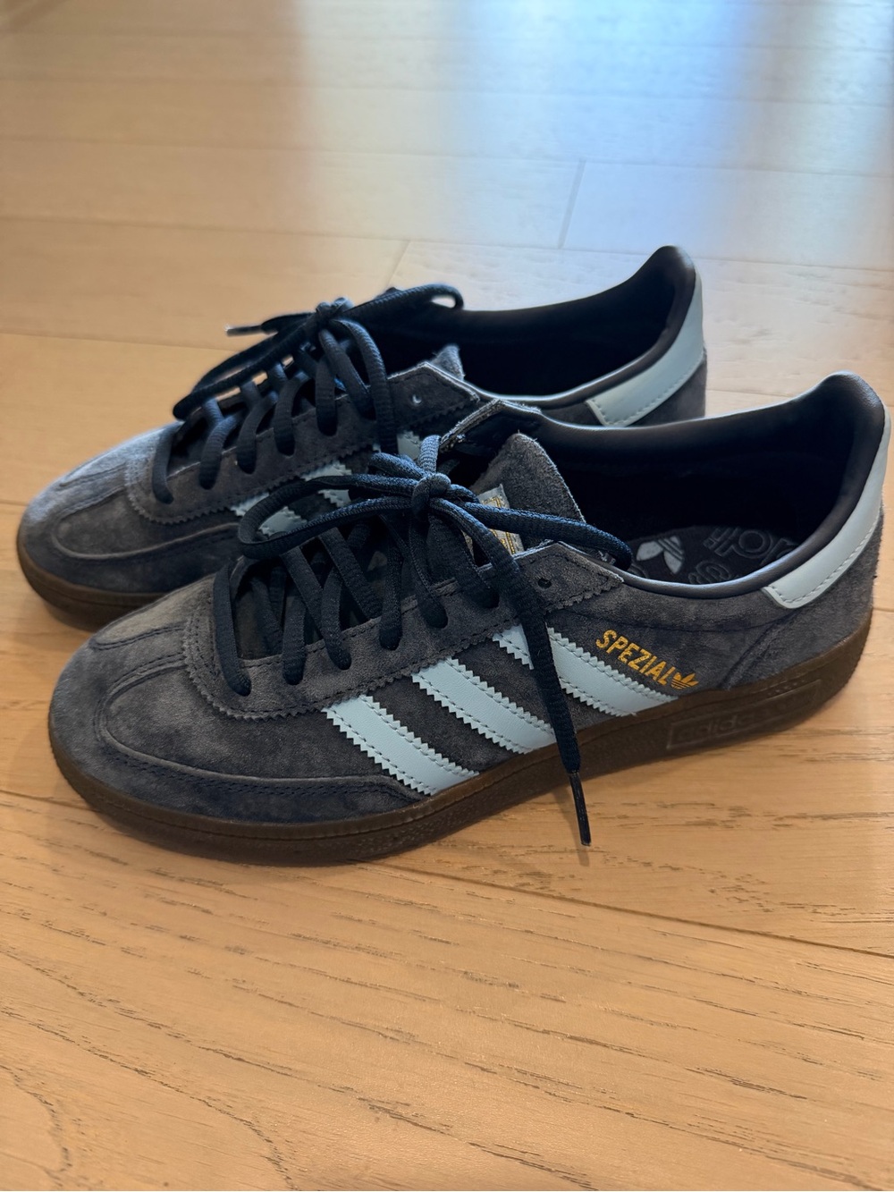 adidas Handball Spezial in Navy Gum - Picture 1 of 3